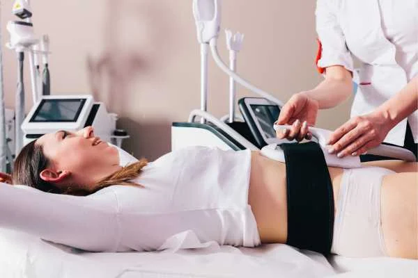 woman having body sculpting to help improve her body image and her mental health Aylesbury